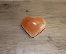 Load image into Gallery viewer, Selenite Hearts