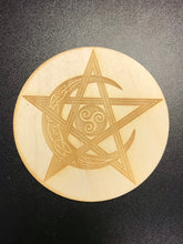 Load image into Gallery viewer, 6&quot; Birch Wood Engraved Crystal Grids