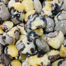 Load image into Gallery viewer, Assorted Gemstone Hearts 30mm